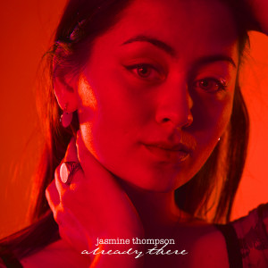 ดาวน์โหลดและฟังเพลง already there พร้อมเนื้อเพลงจาก Jasmine Thompson