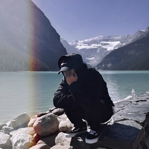 收听ASHH的Drip Trip (Prod. Santa Paine)歌词歌曲