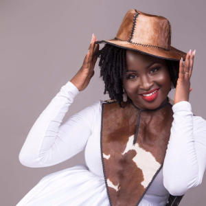 อัลบัม Only He is Worthy performance track ศิลปิน Mercy Masika