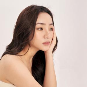 Album Người Đàn Bà Đi Nhặt Mặt Trời from Nguyễn Thạch Thảo