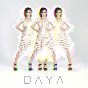 Album Album Preview: Sit Still, Look Pretty oleh Daya