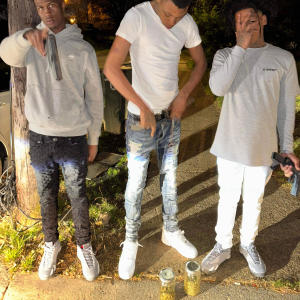 收聽TTG TY的OFF EM (feat. Baccend Dee, EBG Sckat & Tre dizzle) (Explicit)歌詞歌曲