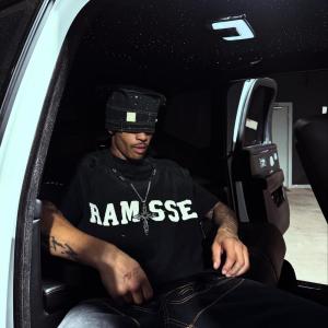 DommD4L的專輯Relax (Explicit)