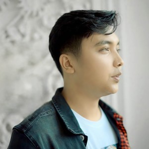 Dengarkan Asa Adiak Lai Sanang lagu dari Al Arifin dengan lirik