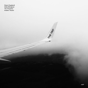 ดาวน์โหลดและฟังเพลง The Old Piano And The Sea พร้อมเนื้อเพลงจาก The Trip