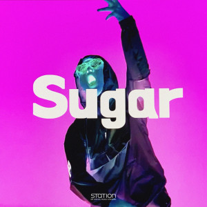 Dengarkan Sugar lagu dari HITCHHIKER dengan lirik