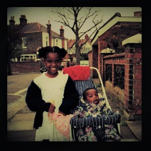 ดาวน์โหลดและฟังเพลง Dark Light พร้อมเนื้อเพลงจาก Izabelug