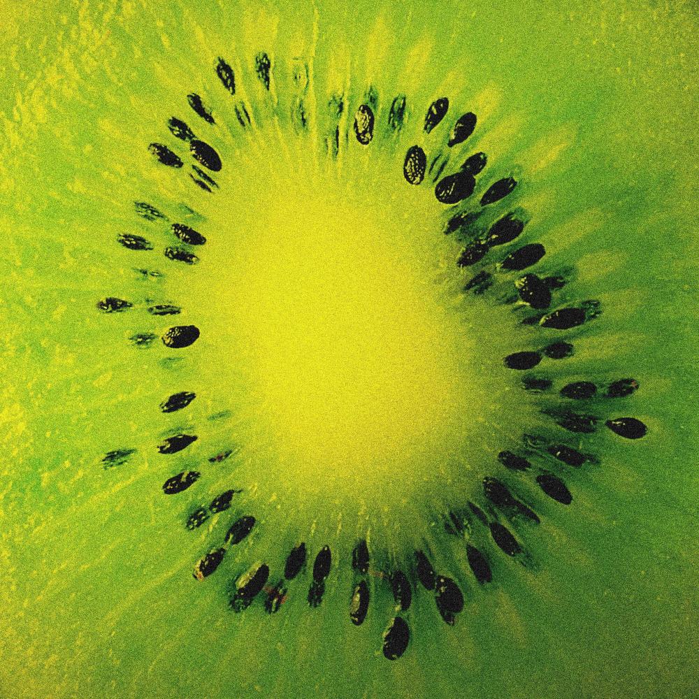 Kiwi (feat. Eddie Boy & MAUMAUMAU)