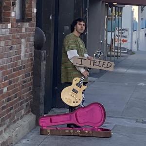 Travis Frank的專輯DON'T GIVE UP! (Explicit)