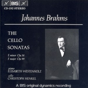 Dengarkan lagu II. Allegretto quasi menuetto nyanyian Christoph Henkel dengan lirik