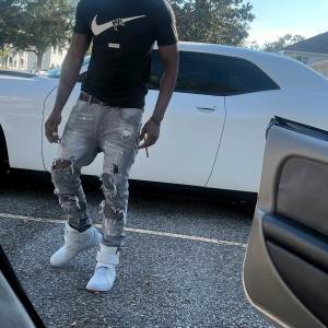 收聽MONEY 2 LONG的Slow Shit (Explicit)歌詞歌曲