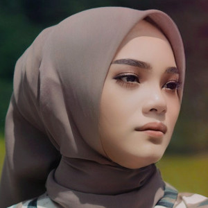 Dengarkan Cinta Tampa Syarat lagu dari Adella dengan lirik