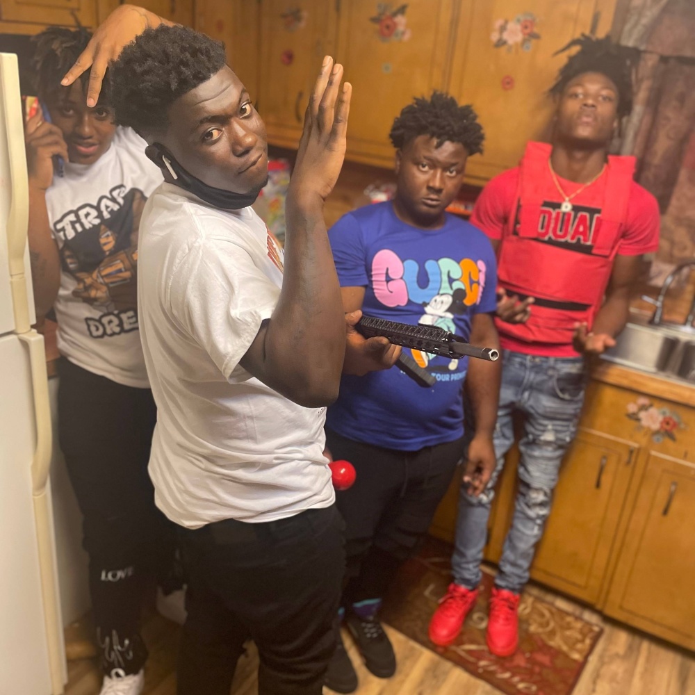 Step Fr (feat. Big 1hk) (Explicit)