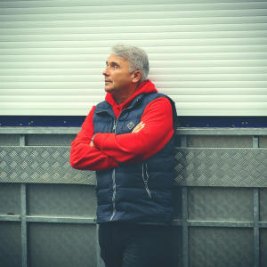 收聽Josef Voltr的VZPOMÍNKÁM DAŇ SPLÁCÍM歌詞歌曲