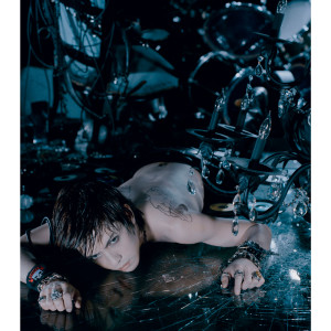 ดาวน์โหลดและฟังเพลง HORIZON พร้อมเนื้อเพลงจาก Hyde