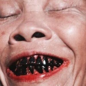 ดาวน์โหลดและฟังเพลง Uzi Loogies (Explicit) พร้อมเนื้อเพลงจาก $UICIDEBOY$