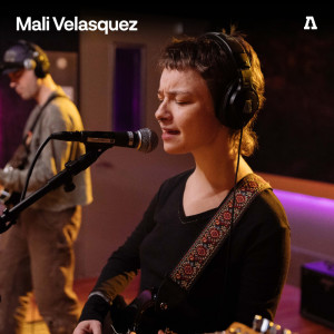 Mali Velasquez的專輯Mali Velasquez on Audiotree Live (Explicit)