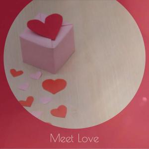 Listen to Hers Dear song with lyrics from Sandria Meen