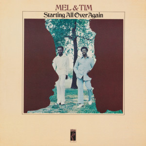 ดาวน์โหลดและฟังเพลง Heaven Knows พร้อมเนื้อเพลงจาก Mel & Tim