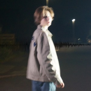 ดาวน์โหลดและฟังเพลง Regrets พร้อมเนื้อเพลงจาก Joseph Riley