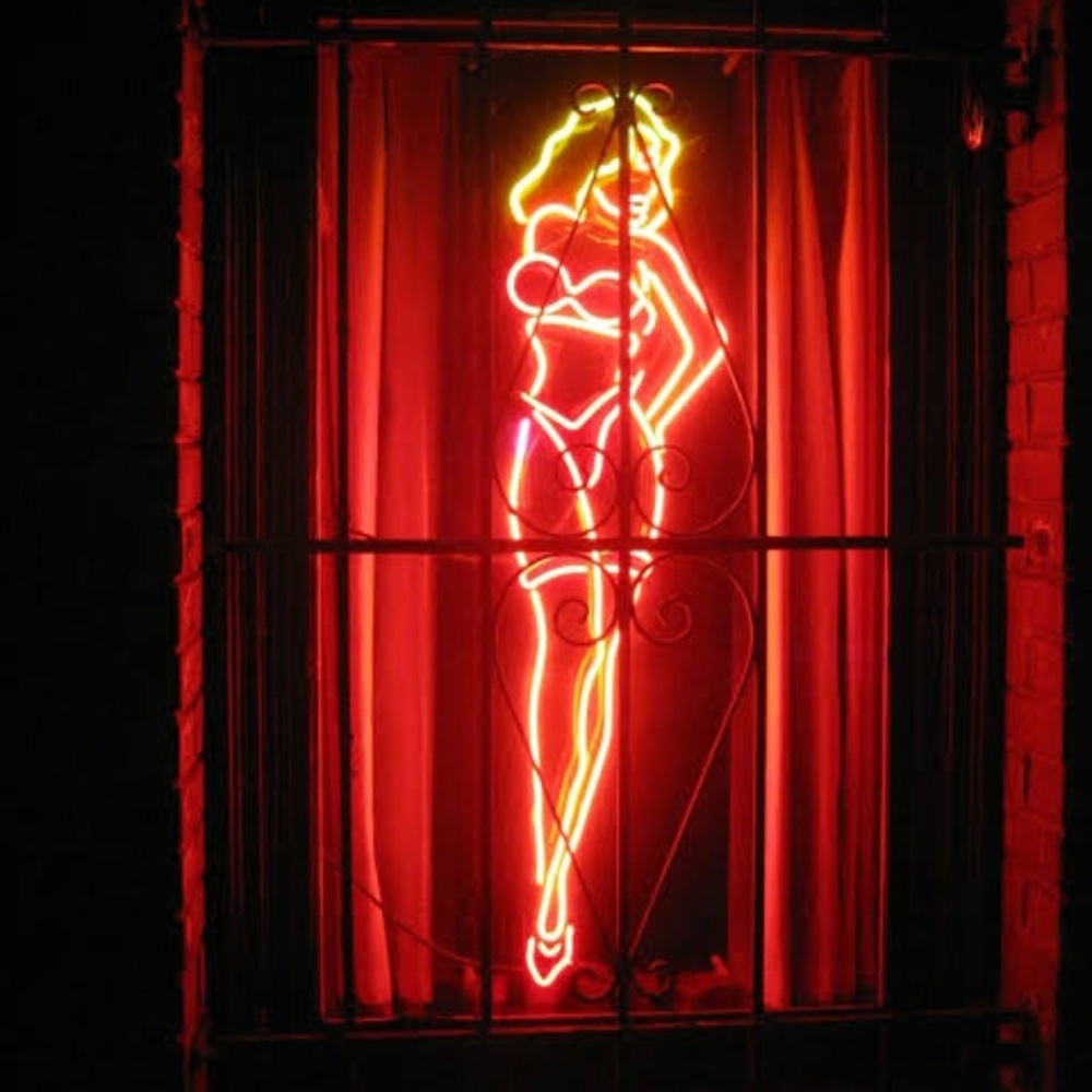 Dance dirty (Explicit)