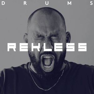 Dengarkan lagu Drums (Explicit) nyanyian Roger Rekless dengan lirik