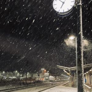 收聽RealLuggi的Sterne im Schnee (Explicit)歌詞歌曲