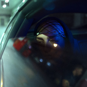 Dengarkan lagu Hmm Hmm (Explicit) nyanyian Huda dengan lirik