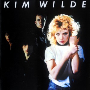 ดาวน์โหลดและฟังเพลง Tuning In Tuning On พร้อมเนื้อเพลงจาก Kim Wilde