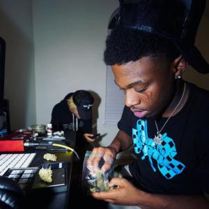 default playlist img