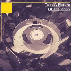 Dengarkan lagu Moon Burns nyanyian Sonny Berman dengan lirik