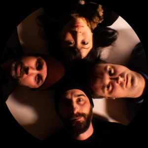 Dengarkan lagu Silicon Valley (Radio Edit) nyanyian Mount Forel dengan lirik