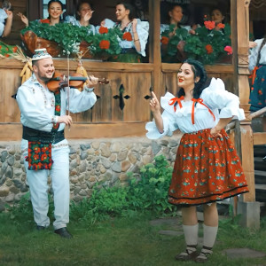 Listen to Horea Fetelor song with lyrics from Daniel Dogaru