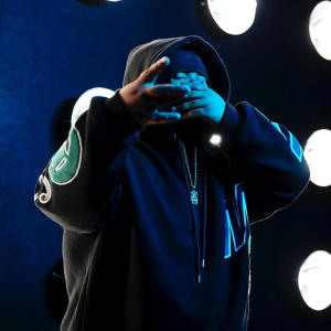 ดาวน์โหลดและฟังเพลง Demons (Explicit) พร้อมเนื้อเพลงจาก OT Rafi