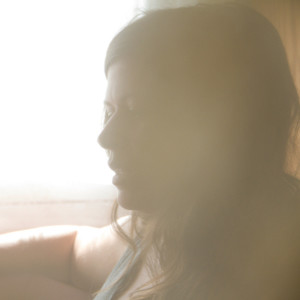 Dengarkan Yearning Years lagu dari Inbar Berry Rose dengan lirik