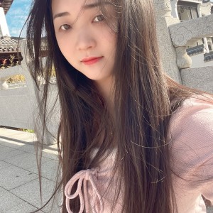 Listen to 分手 (cover: 李碧华) (完整版) song with lyrics from 叶娅訫