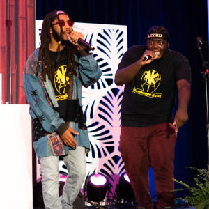 default playlist img