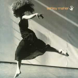ดาวน์โหลดและฟังเพลง Caroline พร้อมเนื้อเพลงจาก Ashley Maher