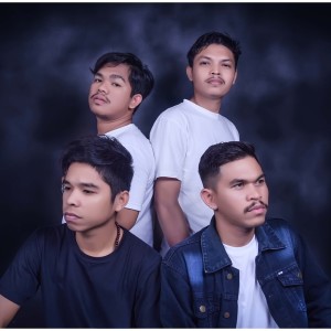 Dengarkan Saat Kehadiranmu lagu dari DMR dengan lirik