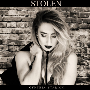 ดาวน์โหลดและฟังเพลง Stolen พร้อมเนื้อเพลงจาก Cynthia Starich