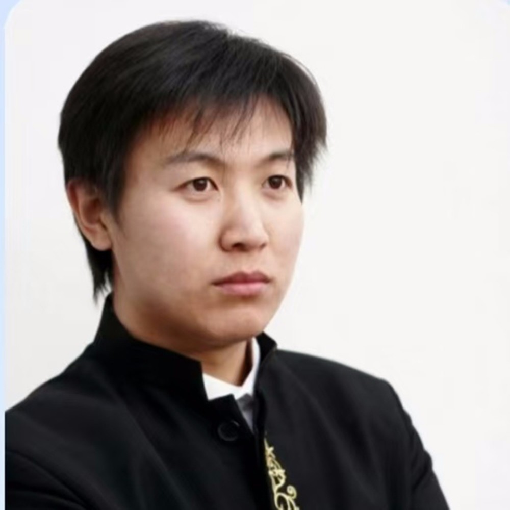 乔鹏菲