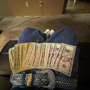 收聽niyu2k的SUBI (Explicit)歌詞歌曲