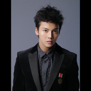 ดาวน์โหลดและฟังเพลง 尾巴 พร้อมเนื้อเพลงจาก 陈伟霆