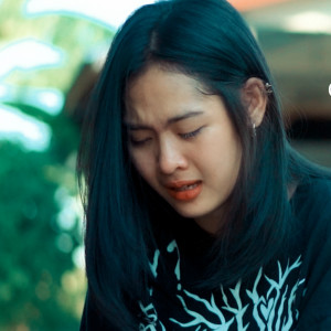 ดาวน์โหลดและฟังเพลง ความจำบ่ดี พร้อมเนื้อเพลงจาก ตุ๊กตา นริศรา
