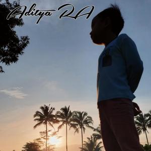 收聽Aditya RA的Selalu Bersinar Bagai Bintang歌詞歌曲
