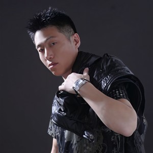 收聽陳玉建的你是我的女人歌詞歌曲