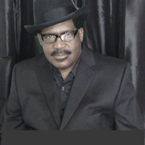 Listen to Dr. Smooth song with lyrics from Frankie B Walton