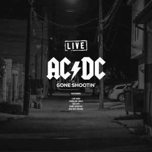 收聽AC/DC的Kicked In The Teeth (Live)歌詞歌曲