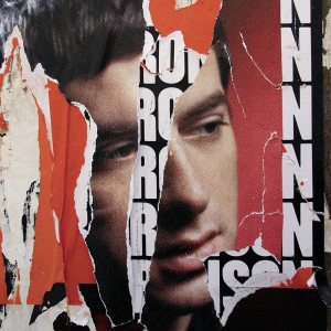 ดาวน์โหลดและฟังเพลง Apply Some Pressure พร้อมเนื้อเพลงจาก Mark Ronson