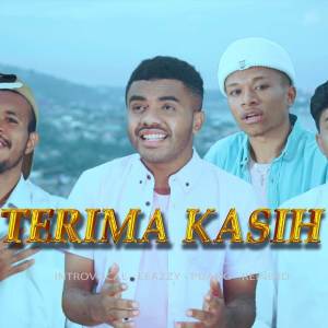 Dengarkan Terima Kasih lagu dari Shine Of Black dengan lirik